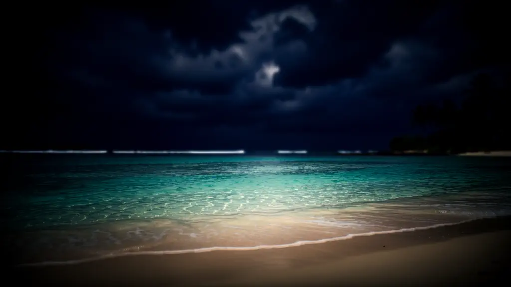 Hook 6 — Empty beach with crystal clear water. (texto na tela: Empty Paradise)